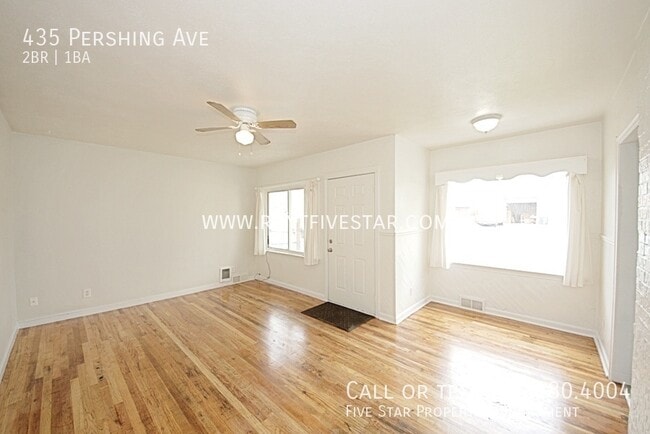 435 Pershing Ave in Pocatello, ID - Foto de edificio - Building Photo