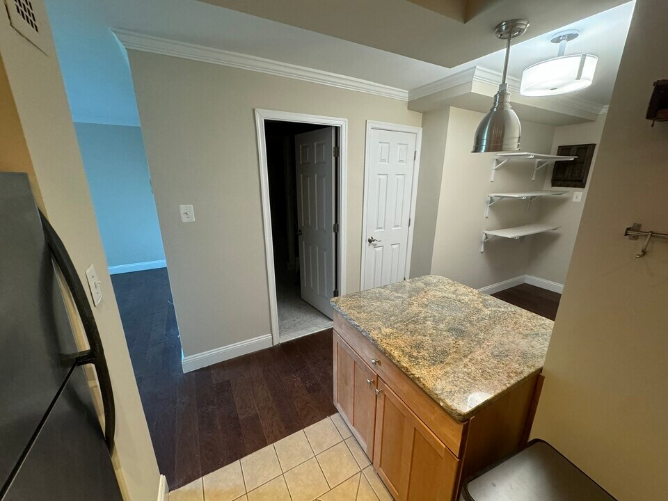 1435 4th St SW, Unit B201 in Washington, DC - Building Photo