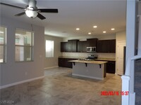 10145 Watchtide Ct in Las Vegas, NV - Building Photo - Building Photo