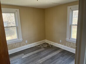 2080 Manister Ct in Akron, OH - Building Photo - Building Photo