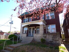 4216 Neosho St, Unit 1W