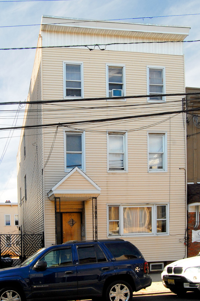 298 Lafayette St in Newark, NJ - Building Photo - Building Photo