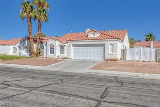 4112 Evora Cir in North Las Vegas, NV - Building Photo - Building Photo