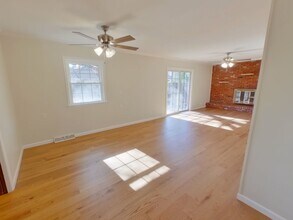 7329 E Norfolk Dr in Wichita, KS - Building Photo - Building Photo