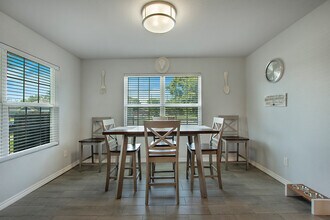 958 E Allen Ave in Fort Worth, TX - Building Photo - Building Photo
