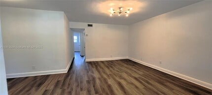 270 Layne Blvd in Hallandale Beach, FL - Building Photo - Building Photo