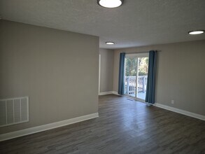 1120 Wellons Dr in Fayetteville, NC - Building Photo - Building Photo