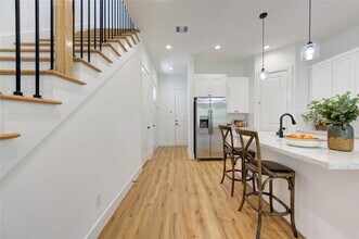 2708 Noble St in Houston, TX - Building Photo - Building Photo