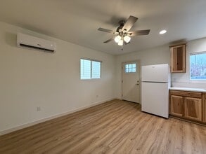 535 W 1st Ave in Chico, CA - Building Photo - Building Photo