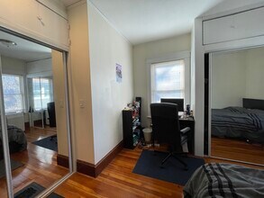 56 Hobson St, Unit 2 in Boston, MA - Building Photo - Building Photo