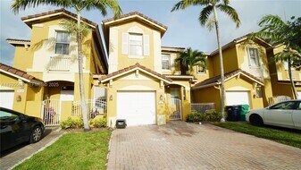 928 SW 154th Path in Miami, FL - Building Photo
