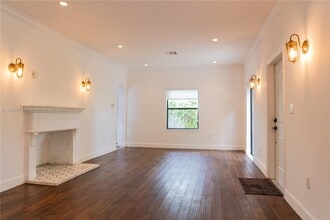 5938 NE 5th Ave in Miami, FL - Building Photo - Building Photo