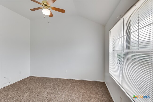 property at 4005 Doraine Ct
