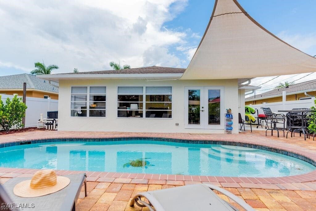 688 106th Ave N in Naples, FL - Building Photo