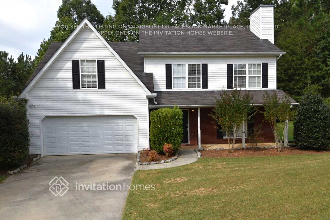 316 Towler Crossing in Loganville, GA - Building Photo