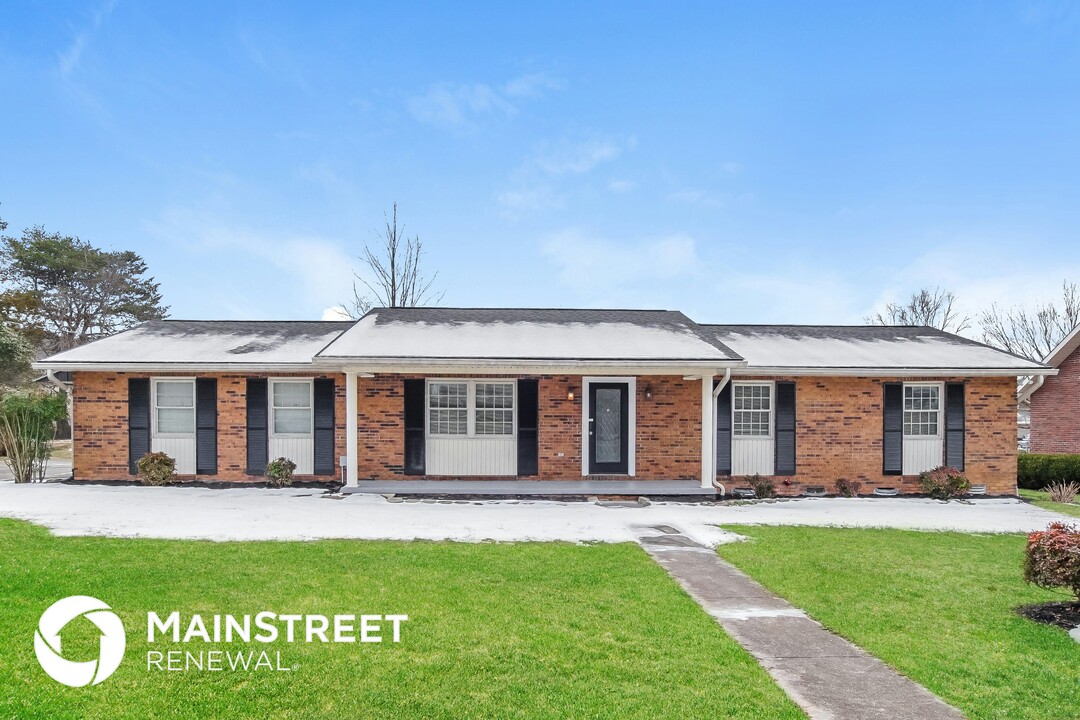 372 Eldorado Cir in Seymour, TN - Building Photo