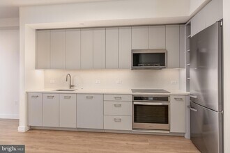 1630 Columbia Rd NW, Unit 908 in Washington, DC - Building Photo - Building Photo