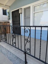 1323-1325 S Leland St in Los Angeles, CA - Building Photo - Building Photo