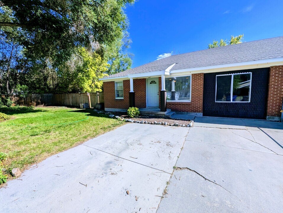744 E 4565 S in Murray, UT - Building Photo