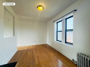 145 Borinquen Pl in Brooklyn, NY - Building Photo - Building Photo