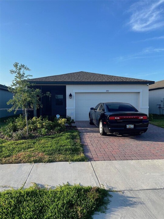4913 KAIA Av in Winter Haven, FL - Building Photo
