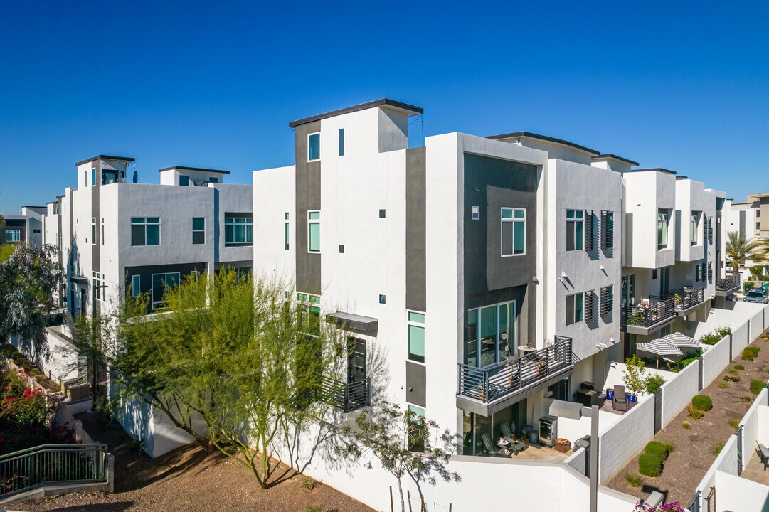 1718 E Morten Ave in Phoenix, AZ - Foto de edificio
