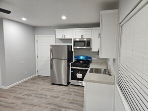 1575 Halo St, Unit 1573 Halo in San Diego, CA - Building Photo - Building Photo