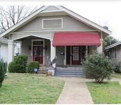 445 College St in Shreveport, LA - Building Photo