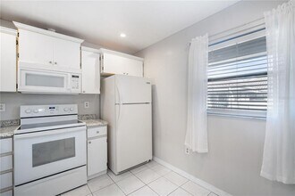 2650 Countryside Blvd in Clearwater, FL - Building Photo - Building Photo