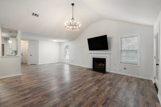 1167 Landsdowne Dr in Charleston, SC - Foto de edificio - Building Photo