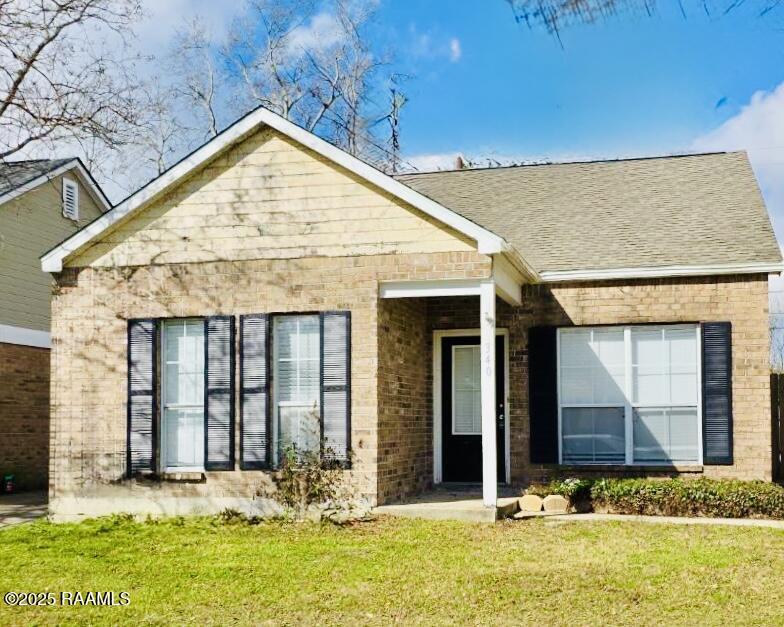 340 Meadow Crossing Dr in Baton Rouge, LA - Building Photo