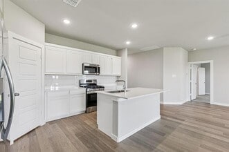 729 Poppy Ln in Lavon, TX - Foto de edificio - Building Photo