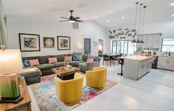 2596 River Reach Dr in Naples, FL - Building Photo - Building Photo