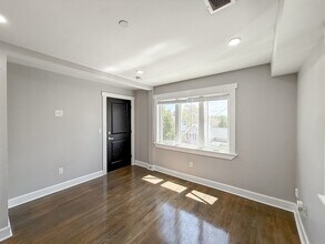 468 Salem St in Malden, MA - Foto de edificio - Building Photo