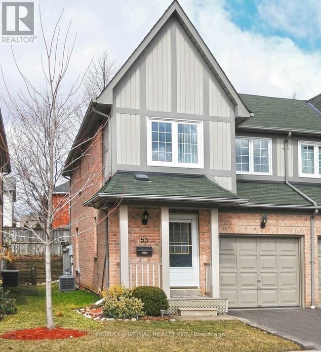 property at 2955 Thomas St
