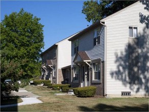 Countryside Townhouses of Auburn Hills in Auburn Hills, MI - Foto de edificio - Building Photo