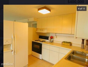 1060 Kamehameha Hwy-Unit -Apt 704B in Pearl City, HI - Building Photo - Building Photo