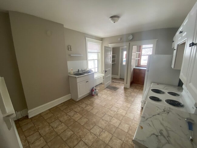 2107-2107 E 5th St in Duluth, MN - Building Photo - Building Photo