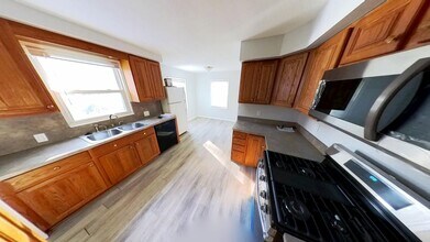 11360 Mercedes in Redford Township, MI - Building Photo - Building Photo