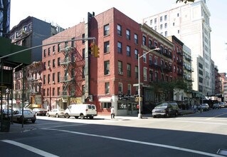 189 E Broadway in New York, NY - Building Photo - Building Photo