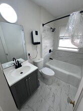 2629 Dodge Ave in Fort Wayne, IN - Foto de edificio - Building Photo