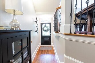 754 Clifton Heights Ln NE in Atlanta, GA - Building Photo - Building Photo