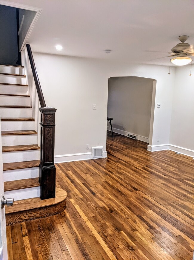 24 Davis Ave in Mt Ephraim, NJ - Foto de edificio - Building Photo