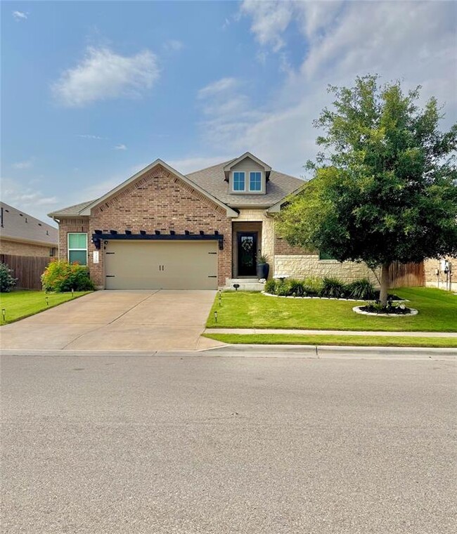 property at 272 Rimrock Ct