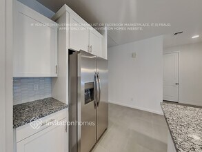 17705 W Pinnacle Vista Dr in Surprise, AZ - Foto de edificio - Building Photo