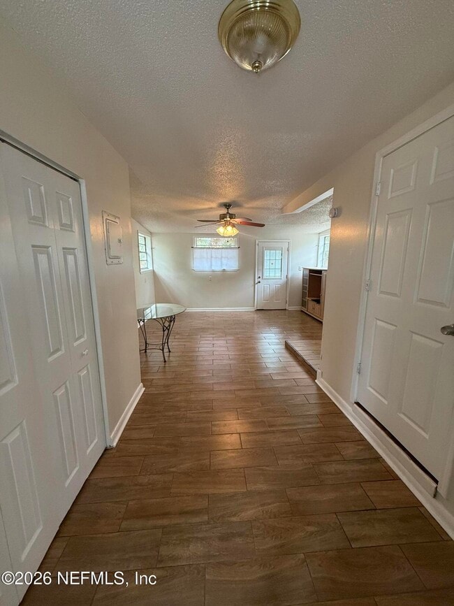 909 La Marche Dr in Jacksonville, FL - Building Photo - Building Photo