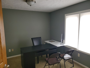 1126 Harrington Ln in East Lansing, MI - Foto de edificio - Building Photo
