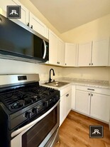 1267 Commonwealth Ave in Boston, MA - Building Photo