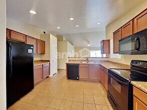 5305 S 27th Dr in Phoenix, AZ - Building Photo - Building Photo