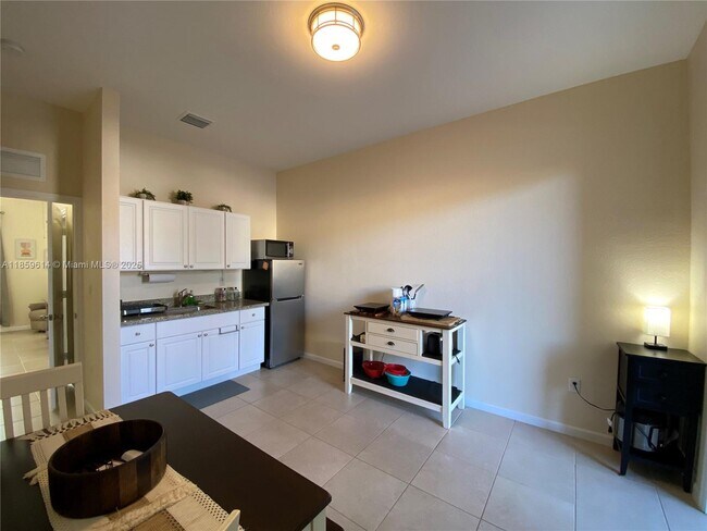 27533 SW 139th Pl in Homestead, FL - Building Photo - Building Photo